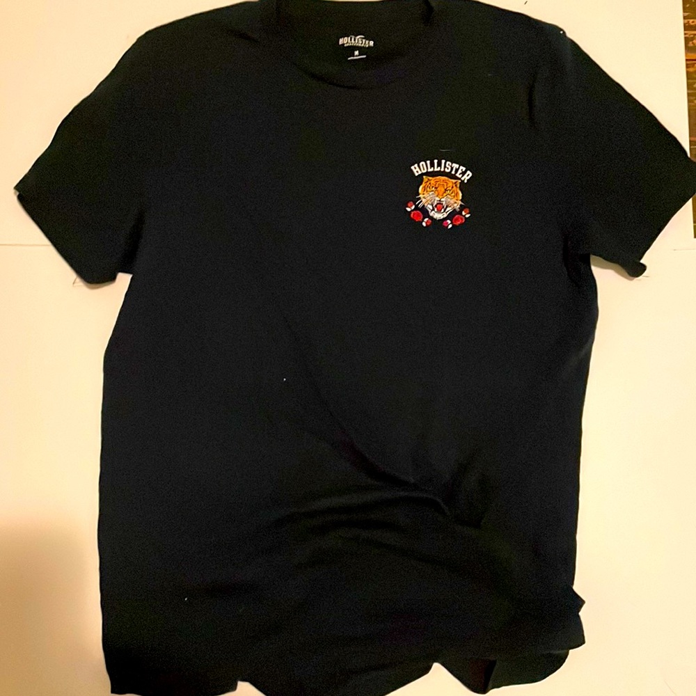 Medium Hollister Tiger T